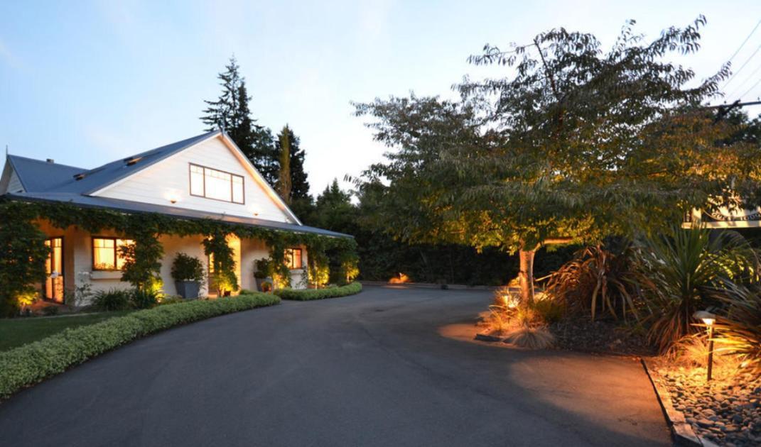 Olive Rabbit - Boutique Bed&Breakfast Turangi Extérieur photo