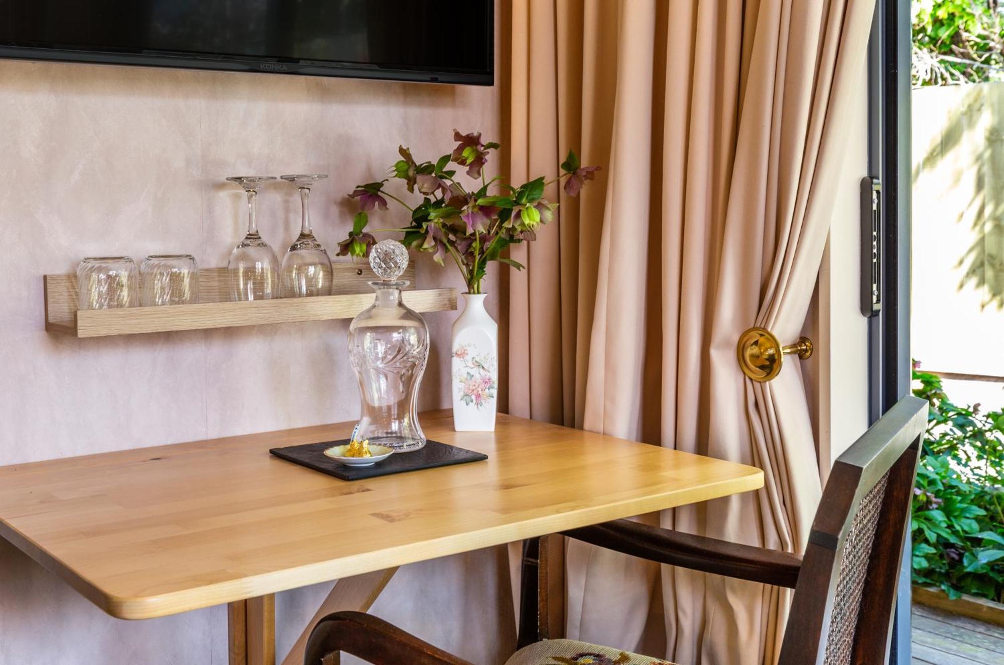 Olive Rabbit - Boutique Bed&Breakfast Turangi Extérieur photo